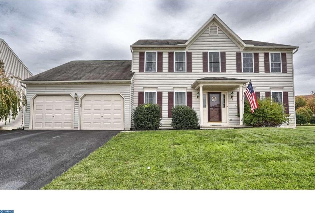 32 Pennwood Dr - Photo 2 of 24