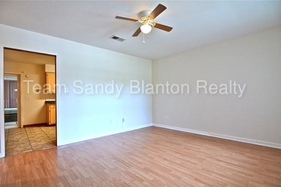 6251 Memphis Ave - Photo 2 of 8