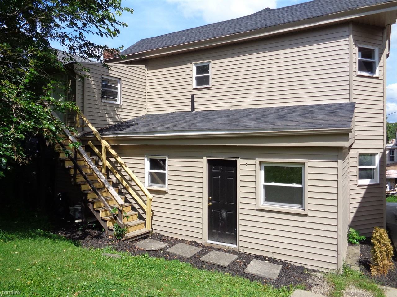 123 Church St - Photo 2 of 9