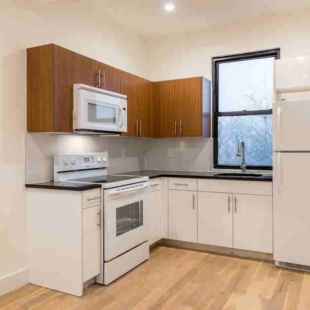 396 Cornelia Street #ll2