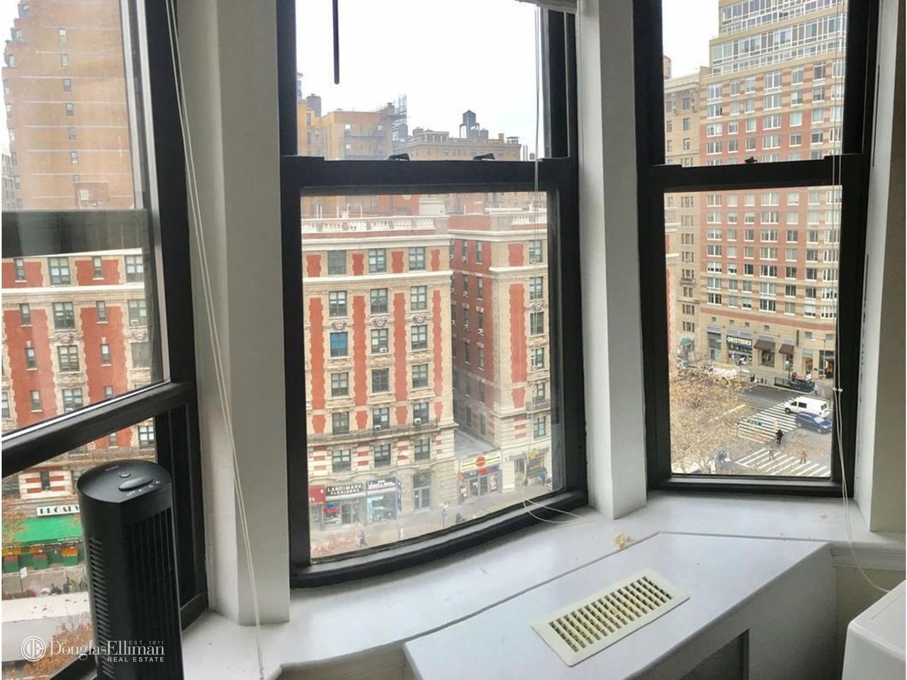 Broadway & W 85th #814A