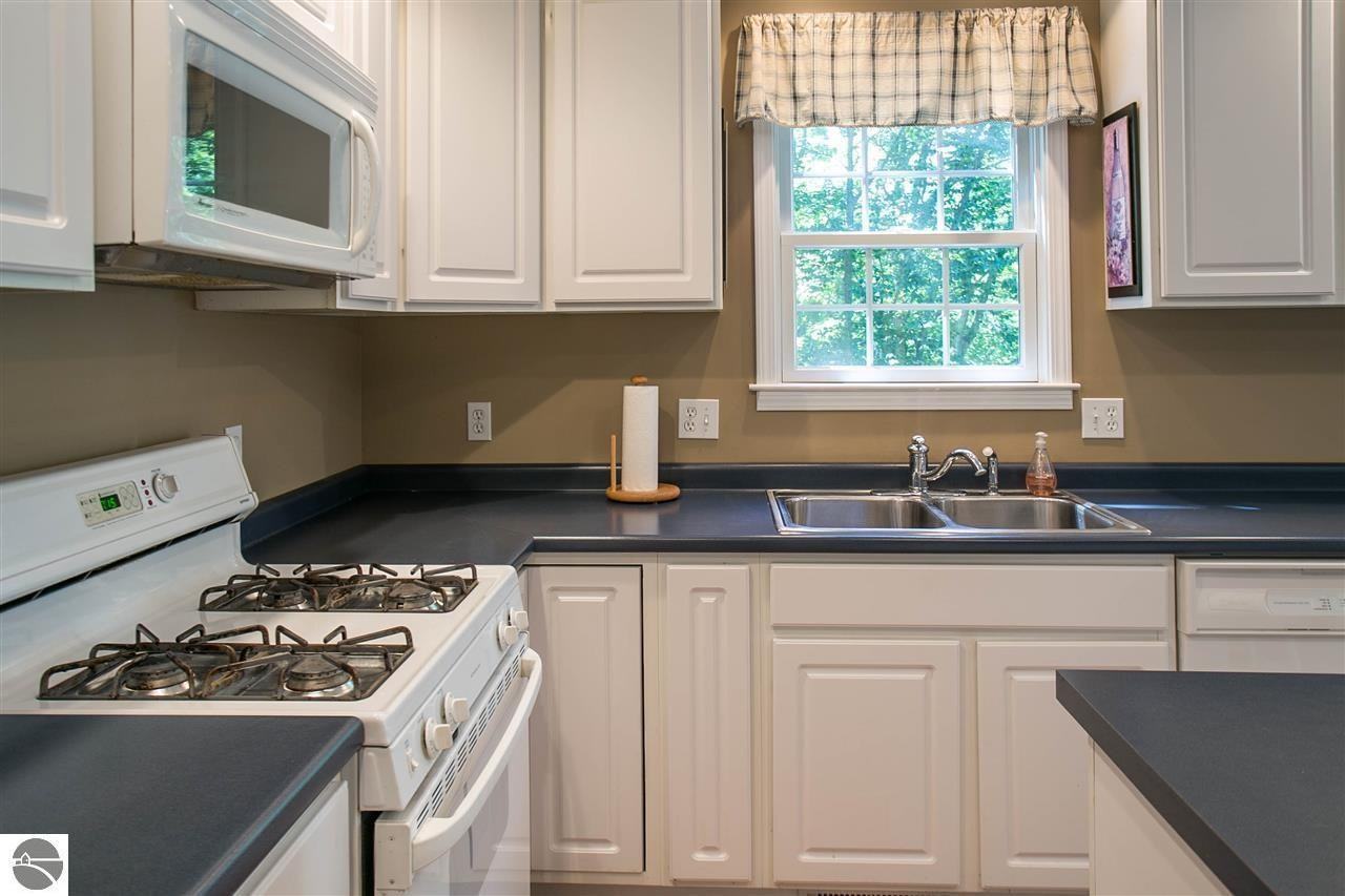 8682-8530 Fairway Dr - Photo 2 of 41