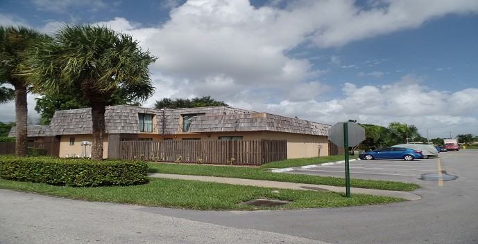 6198-5052 Waterview Cir - Photo 3 of 6