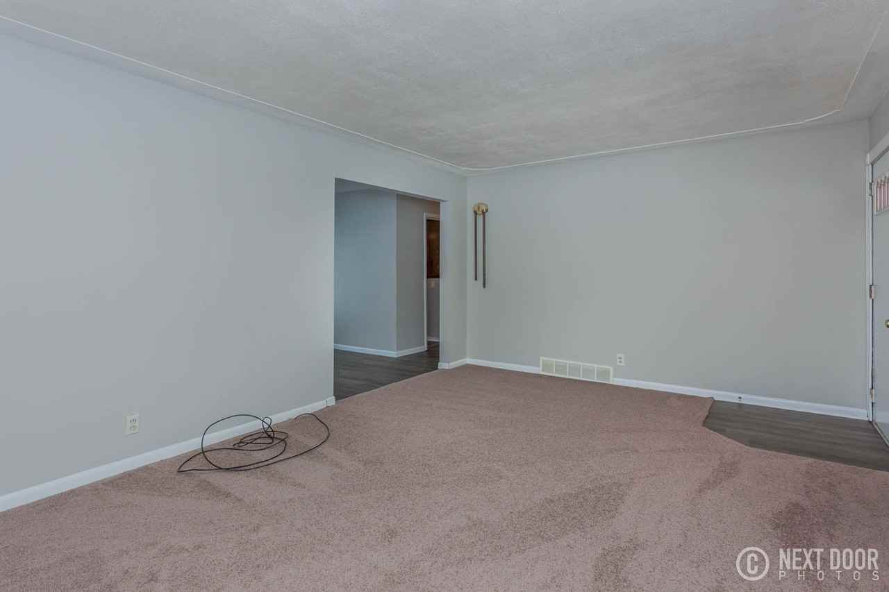 1180 Beechwood Dr - Photo 3 of 16