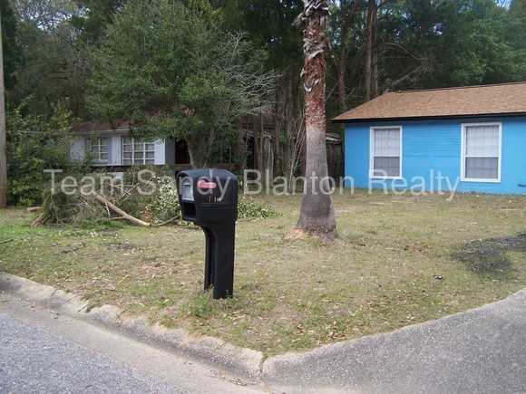 710 Vendee Ln - Photo 2 of 10