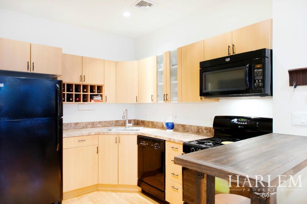 245 W 122nd St #2 - Photo 3 of 7