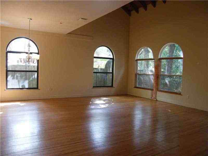 3045 Lucaya St - Photo 2 of 8