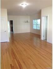 11-37 Rose Ave - Photo 3 of 15