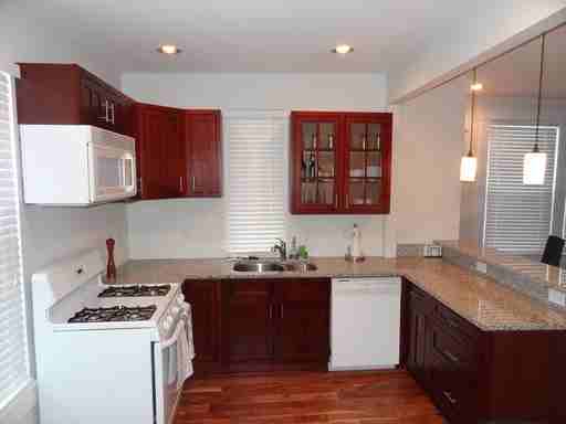 2302 E Cold Spring Ln - Photo 2 of 23