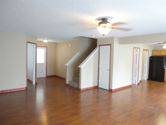 8121 S Evening Dr - Photo 2 of 14