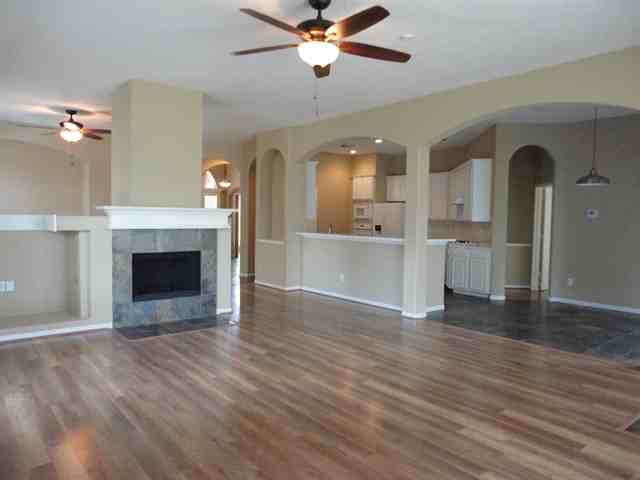 118 Crescent Bay Dr - Photo 3 of 16