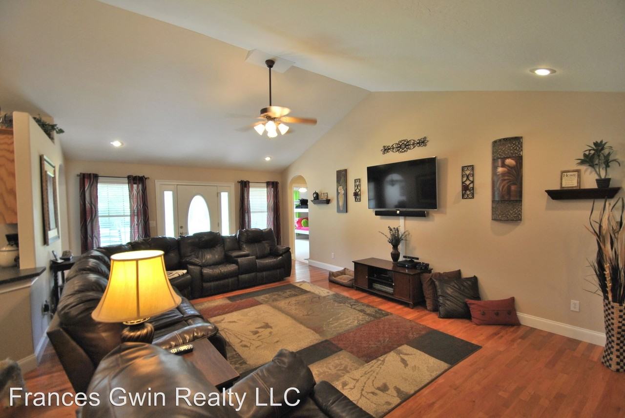 234 Brookstone Dr - Photo 3 of 16