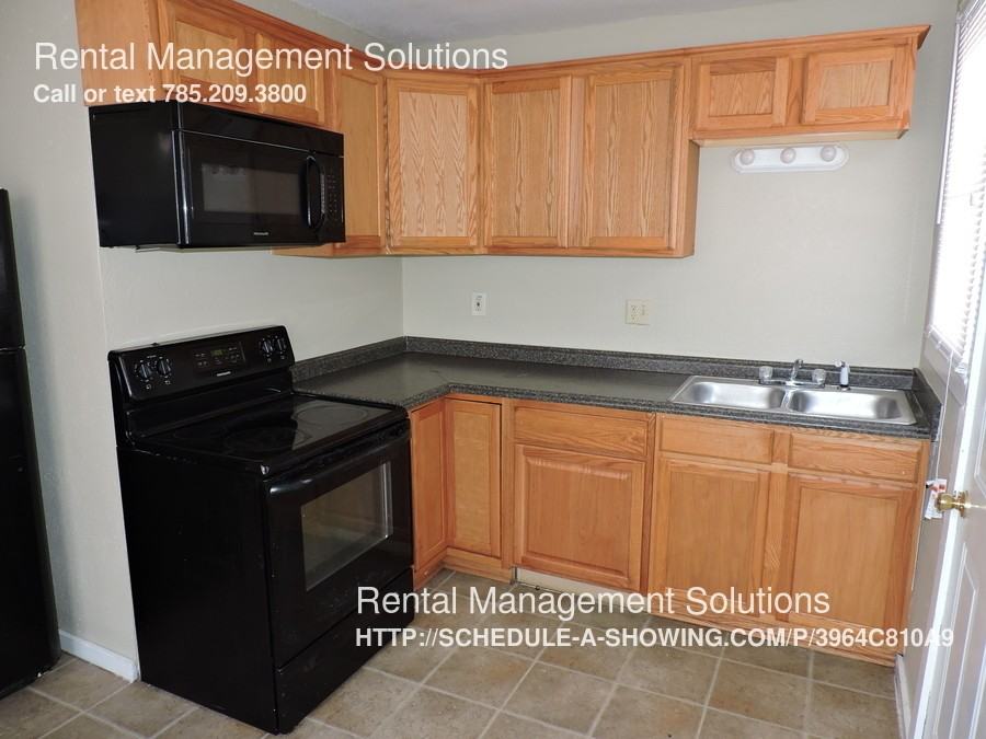 3320 SW 10th Ave - Photo 2 of 8