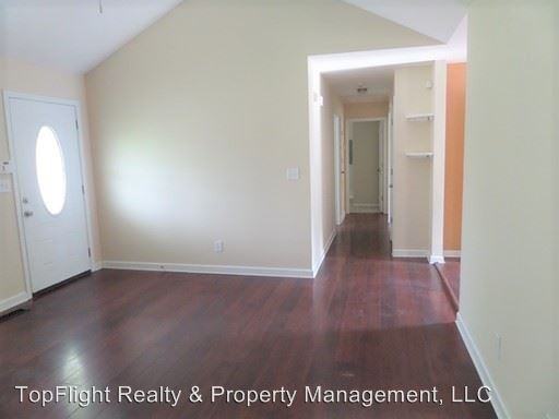 1018 Granny White Rd - Photo 3 of 11