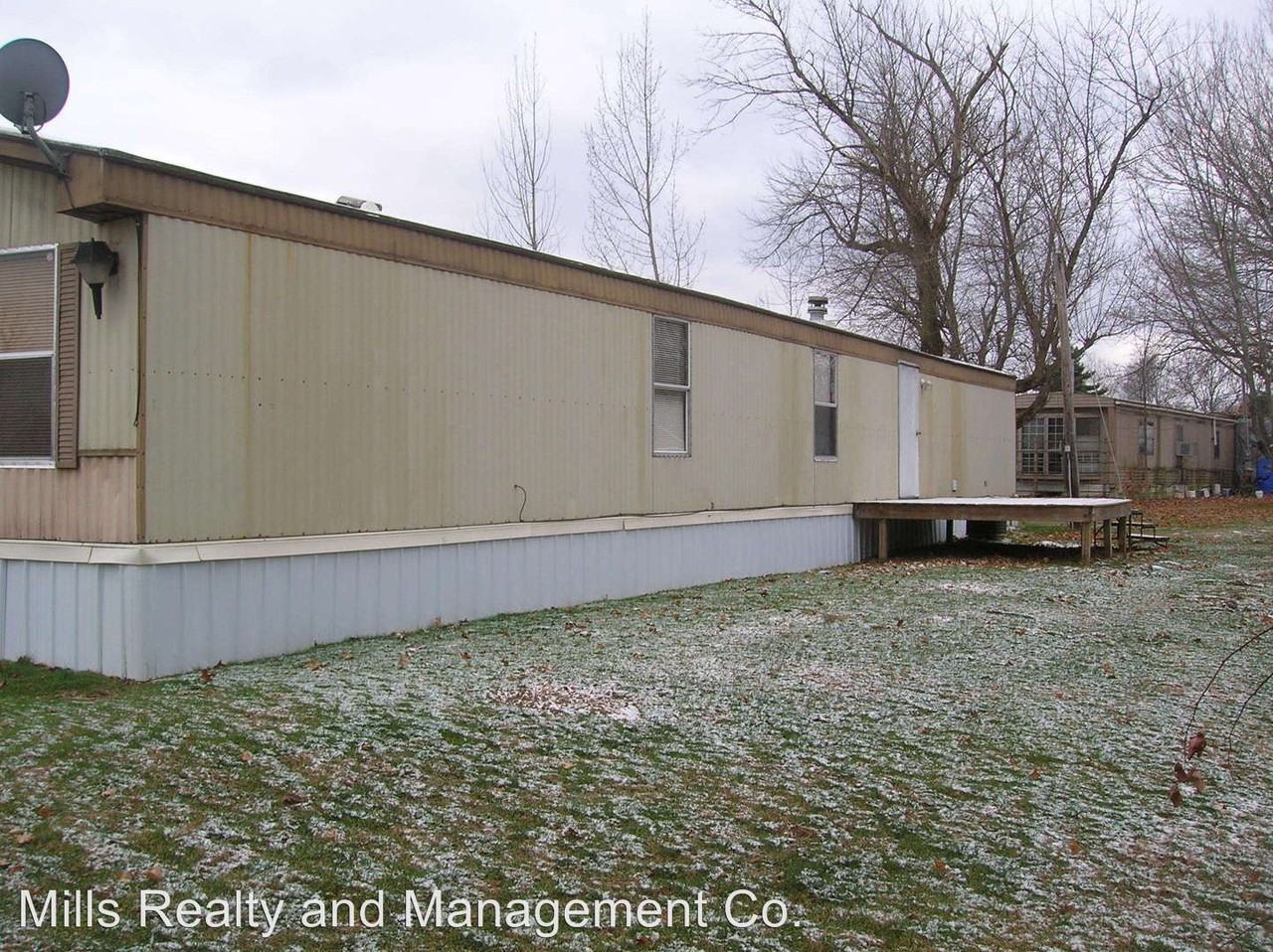 416 Maple St - Photo 2 of 14