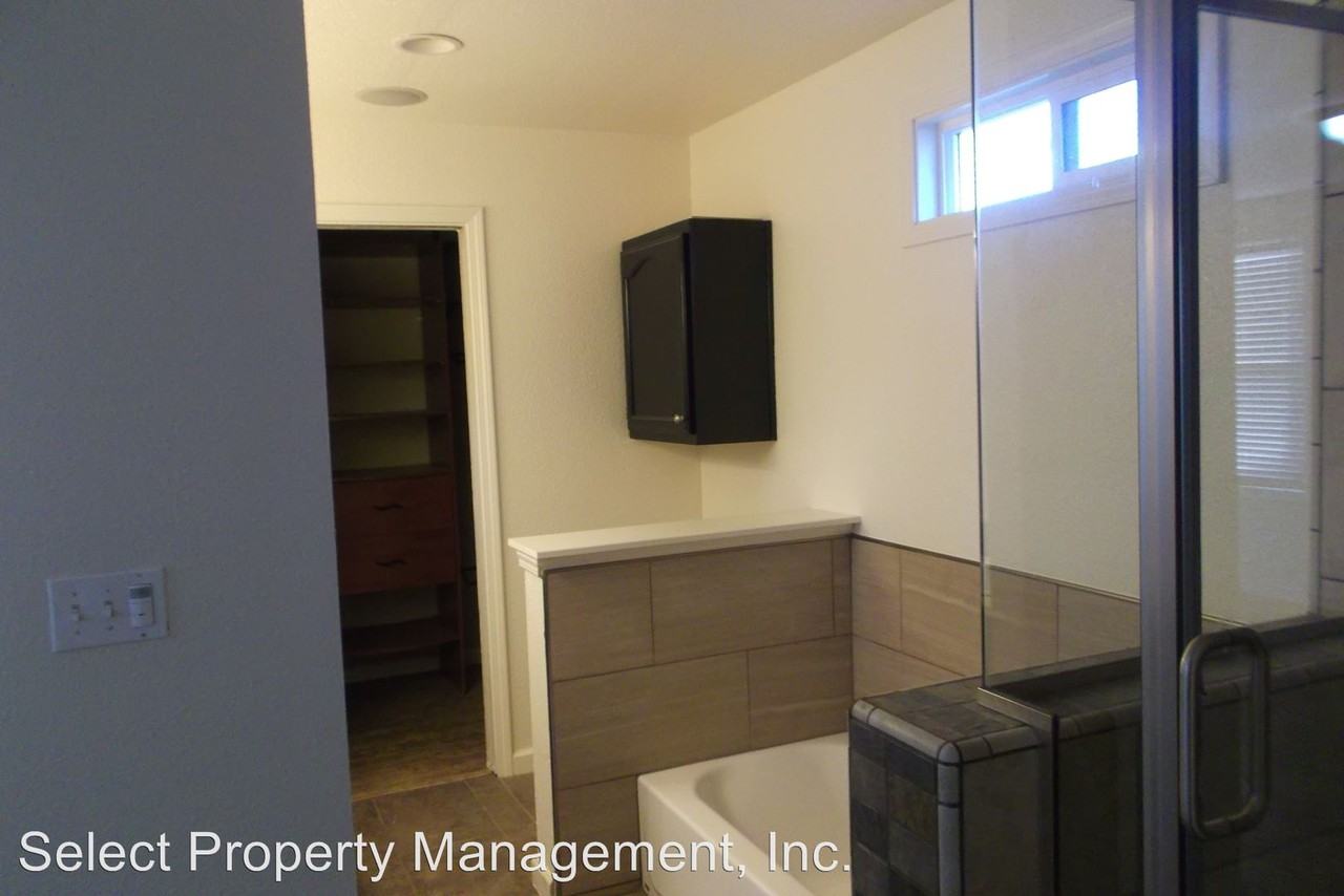 6335 37th Ave - Photo 3 of 12