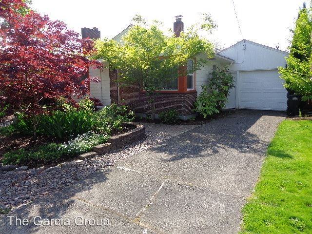 3411 SE 58th Ave - Photo 3 of 16