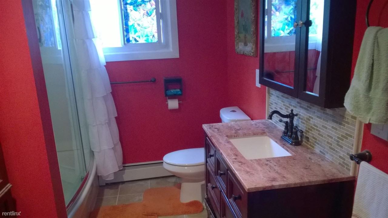 1025 Mark Ave - Photo 2 of 14