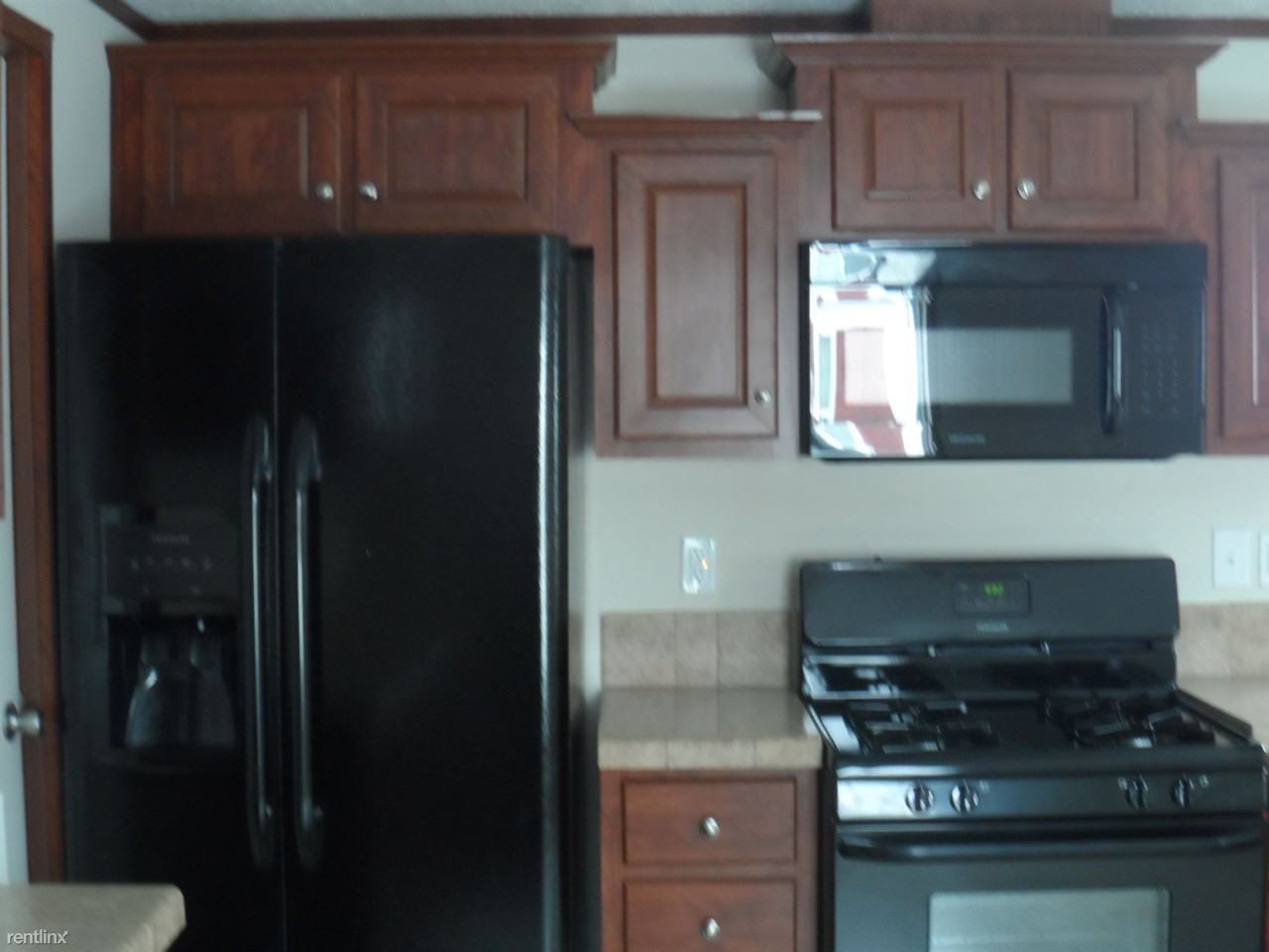 5-1750 Valley Green Park - Photo 3 of 9