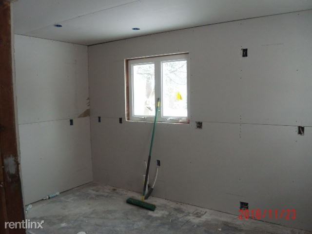 4122-4175 East St - Photo 3 of 5