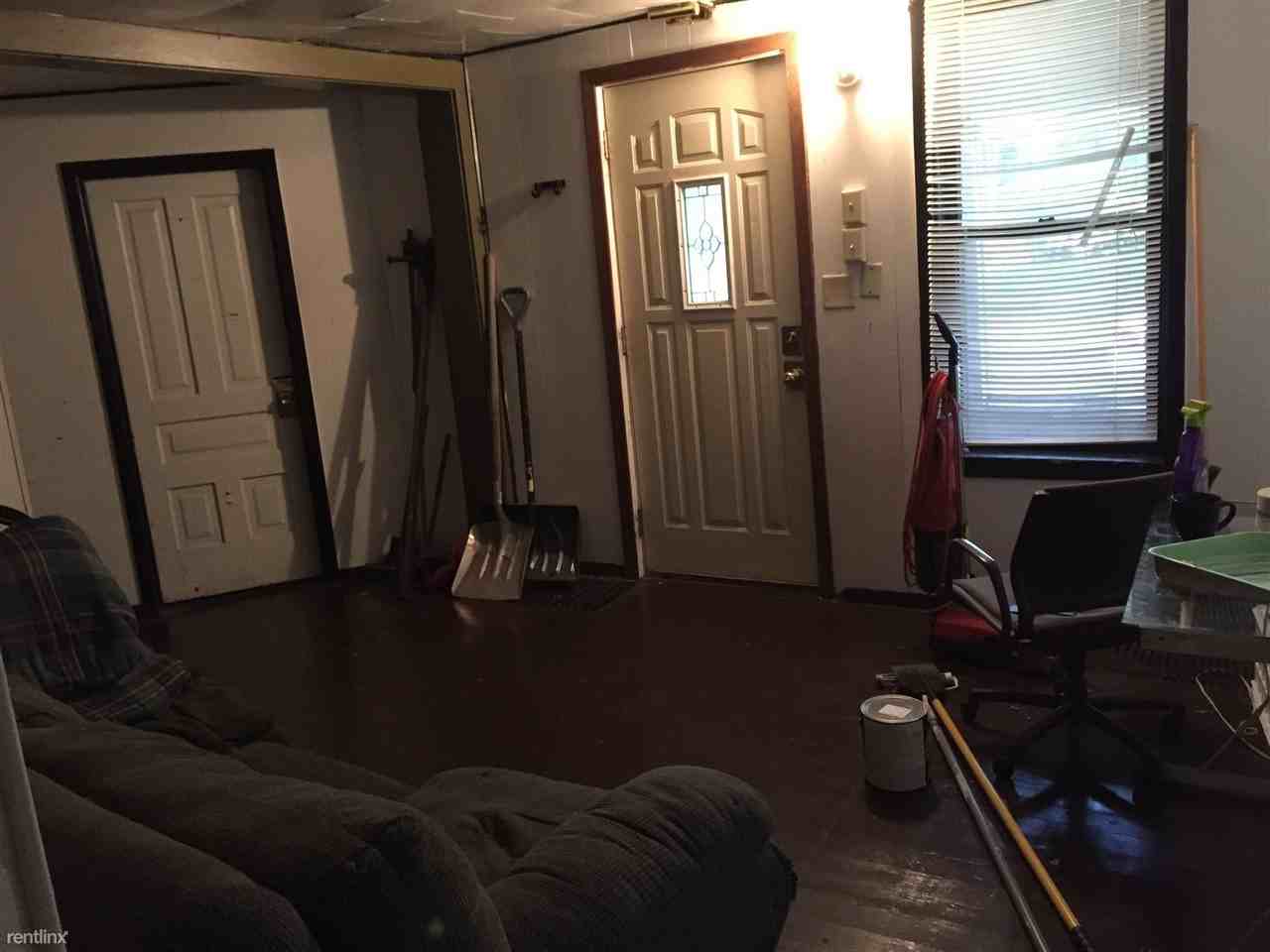 500-598 S Barstow St - Photo 3 of 3