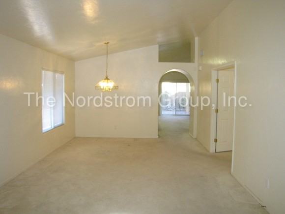 10628 N Camino Rosas Nuevas - Photo 3 of 12