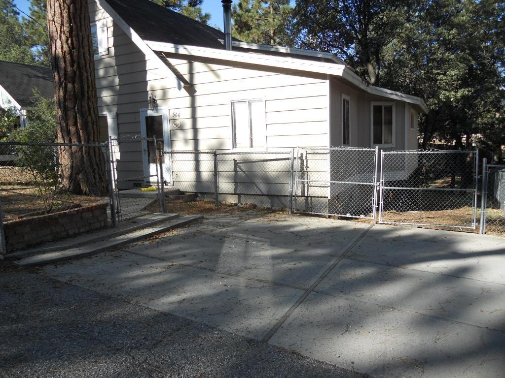 366 San Bernardino Ave - Photo 2 of 22