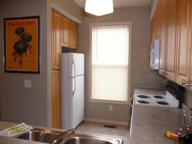 801 S Front St - Photo 2 of 15