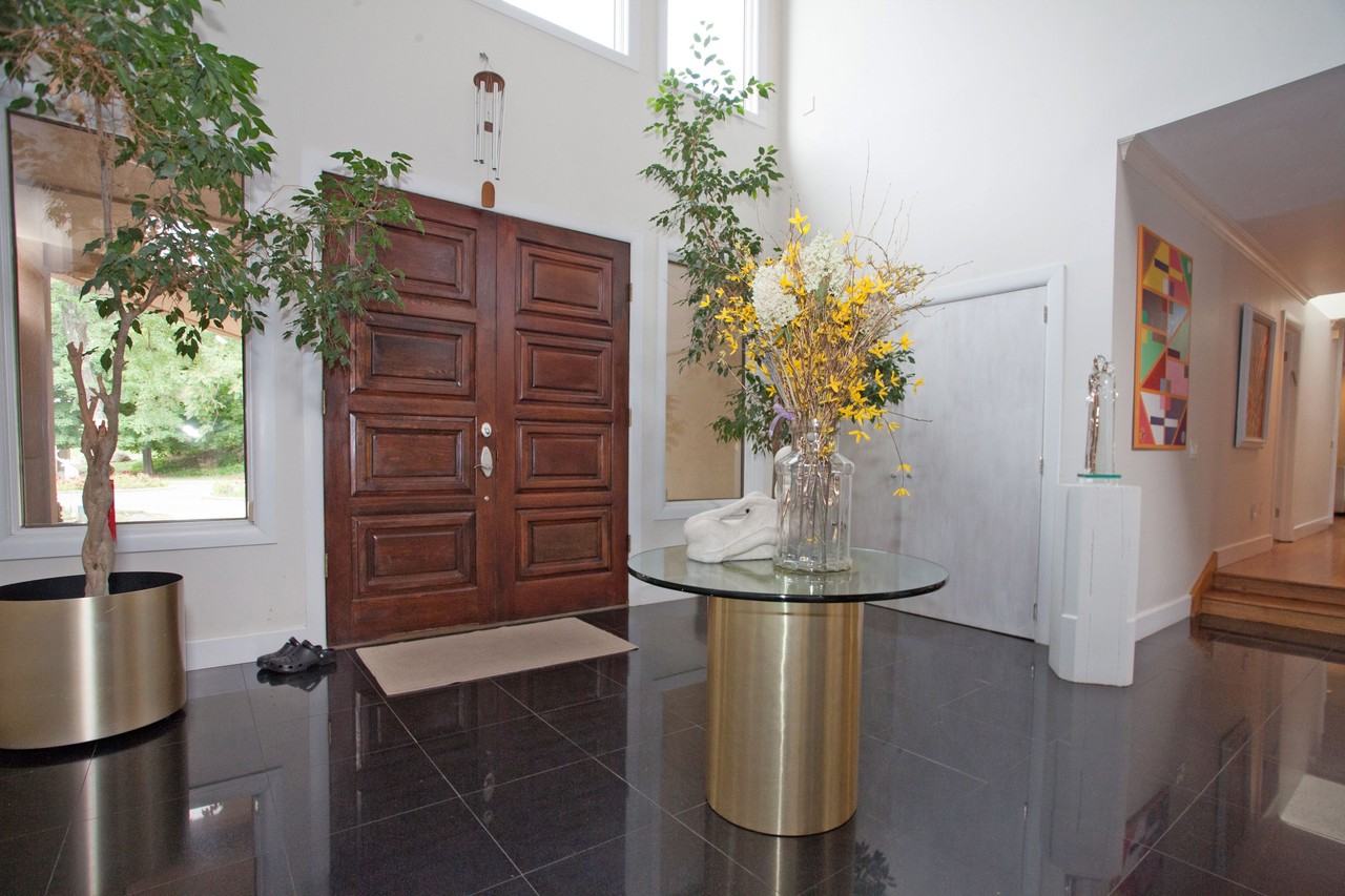 16 Schaffer Rd - Photo 3 of 25