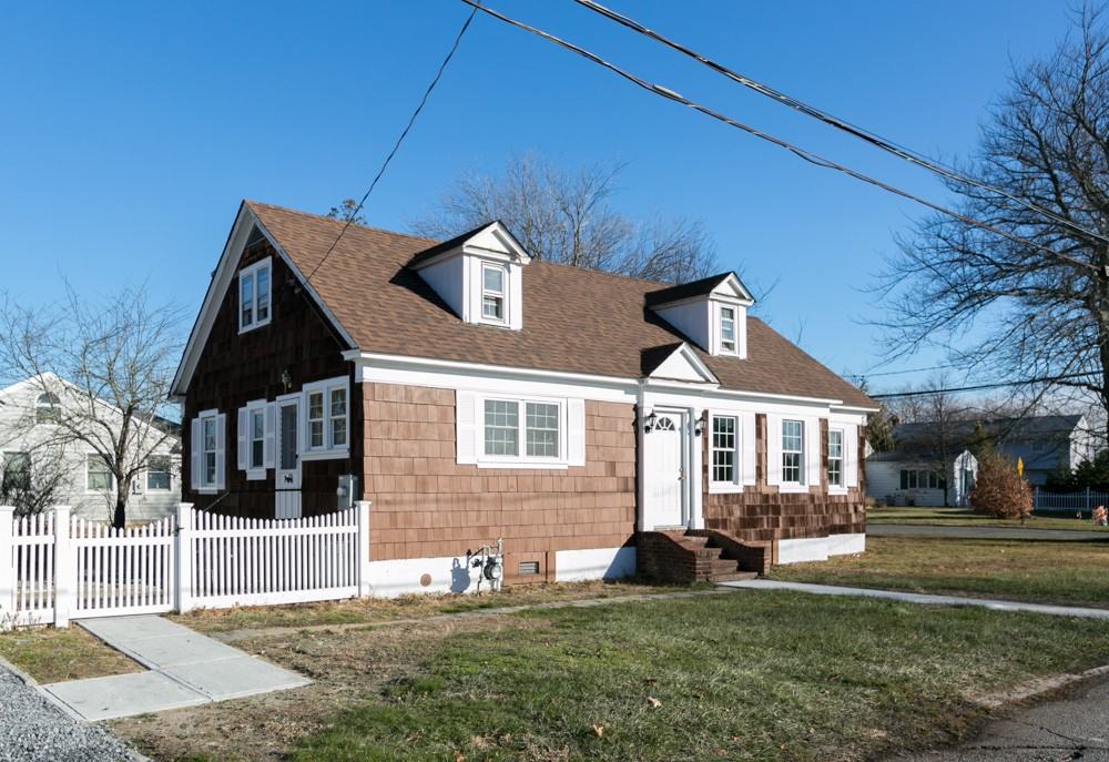 12 Chadwick Ct - Photo 2 of 16