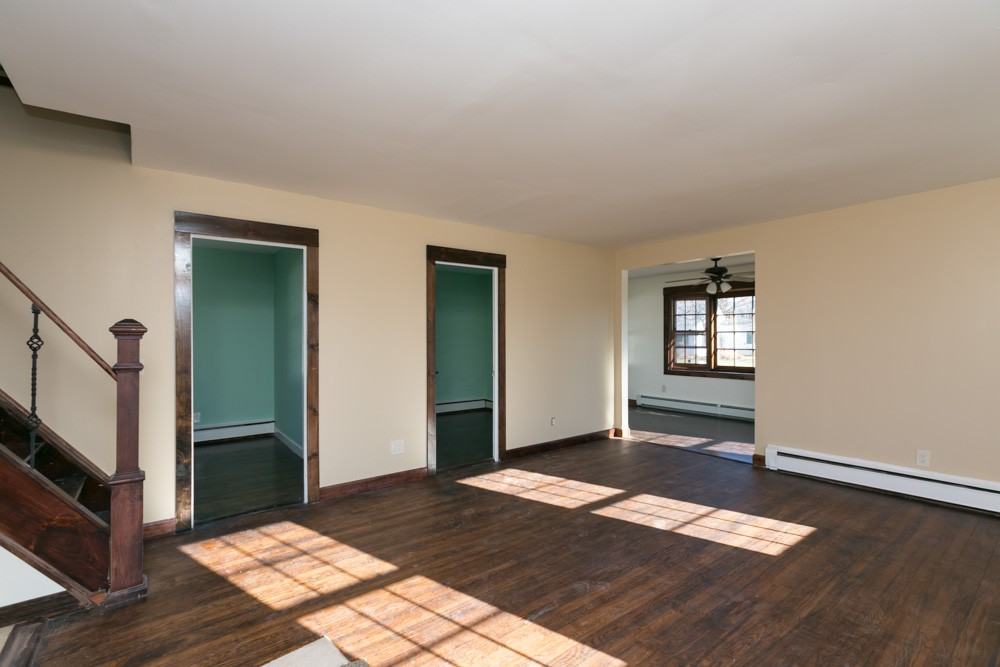 12 Chadwick Ct - Photo 3 of 16