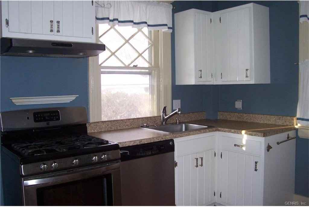 177 Vassar St - Photo 2 of 19