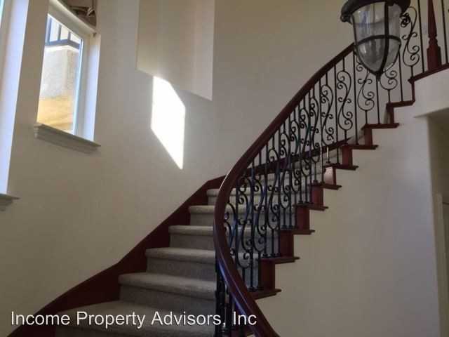 1153 Augusta Pl - Photo 3 of 15
