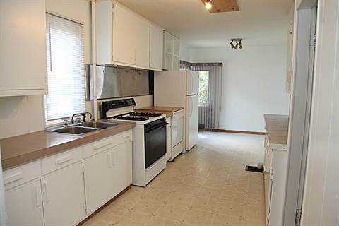 10118 106 Ave - Photo 2 of 8