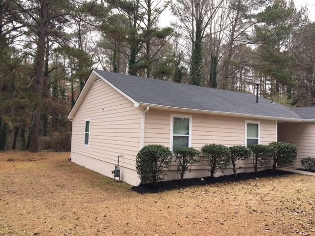 2449 Fairway Cir SW - Photo 3 of 16