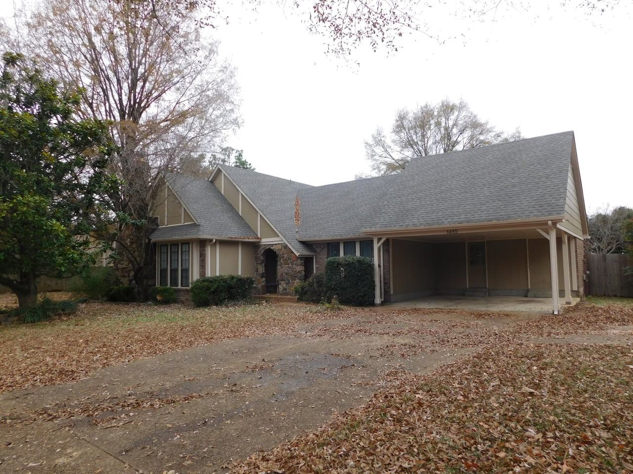 1485 Brush Creek Cove - Photo 3 of 29