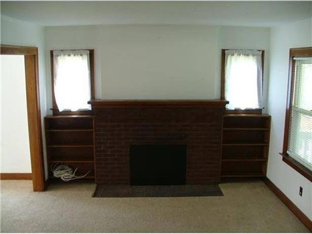 255 Crest Ave - Photo 3 of 11