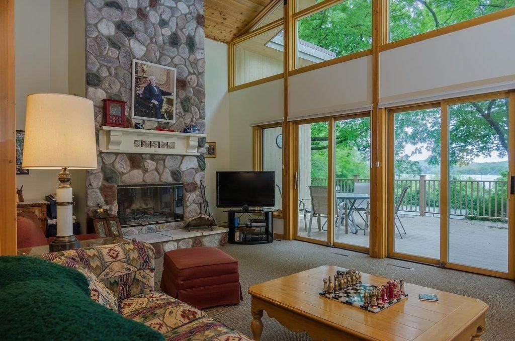 4872 Co Rd K - Photo 3 of 25