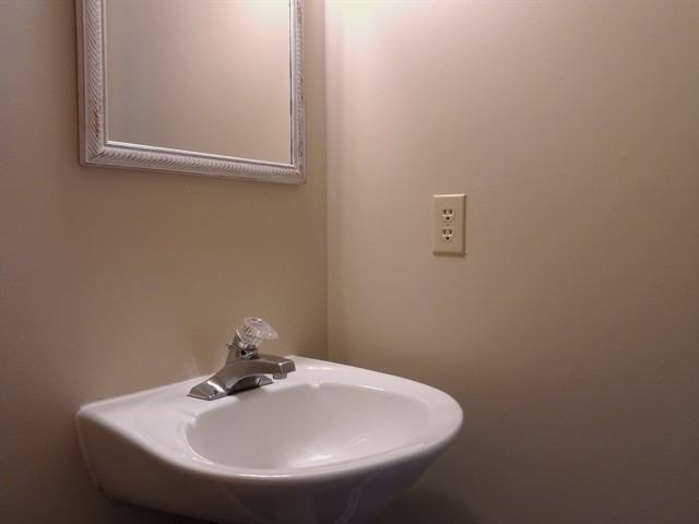 104 E Sunset Cir - Photo 3 of 11