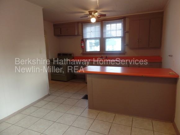 2098-1900 Spruce St - Photo 2 of 9