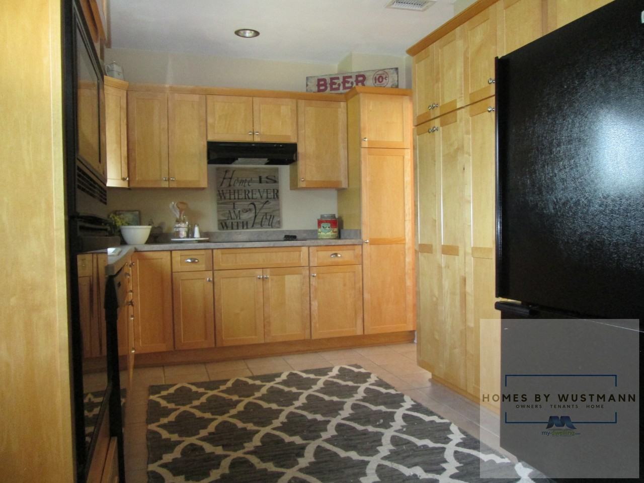 16680 West North Avenue - Photo 3 of 15