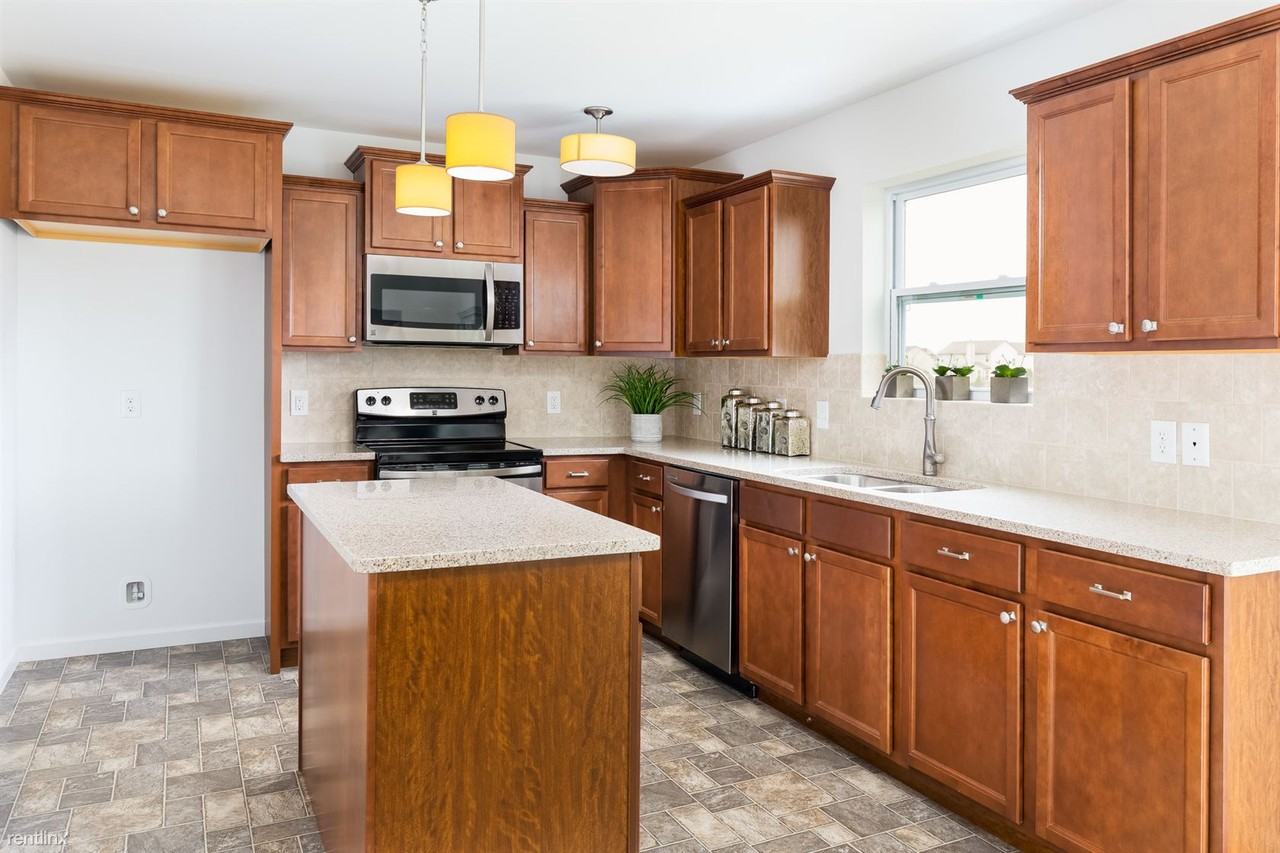 2315 Sagebrush St - Photo 2 of 24