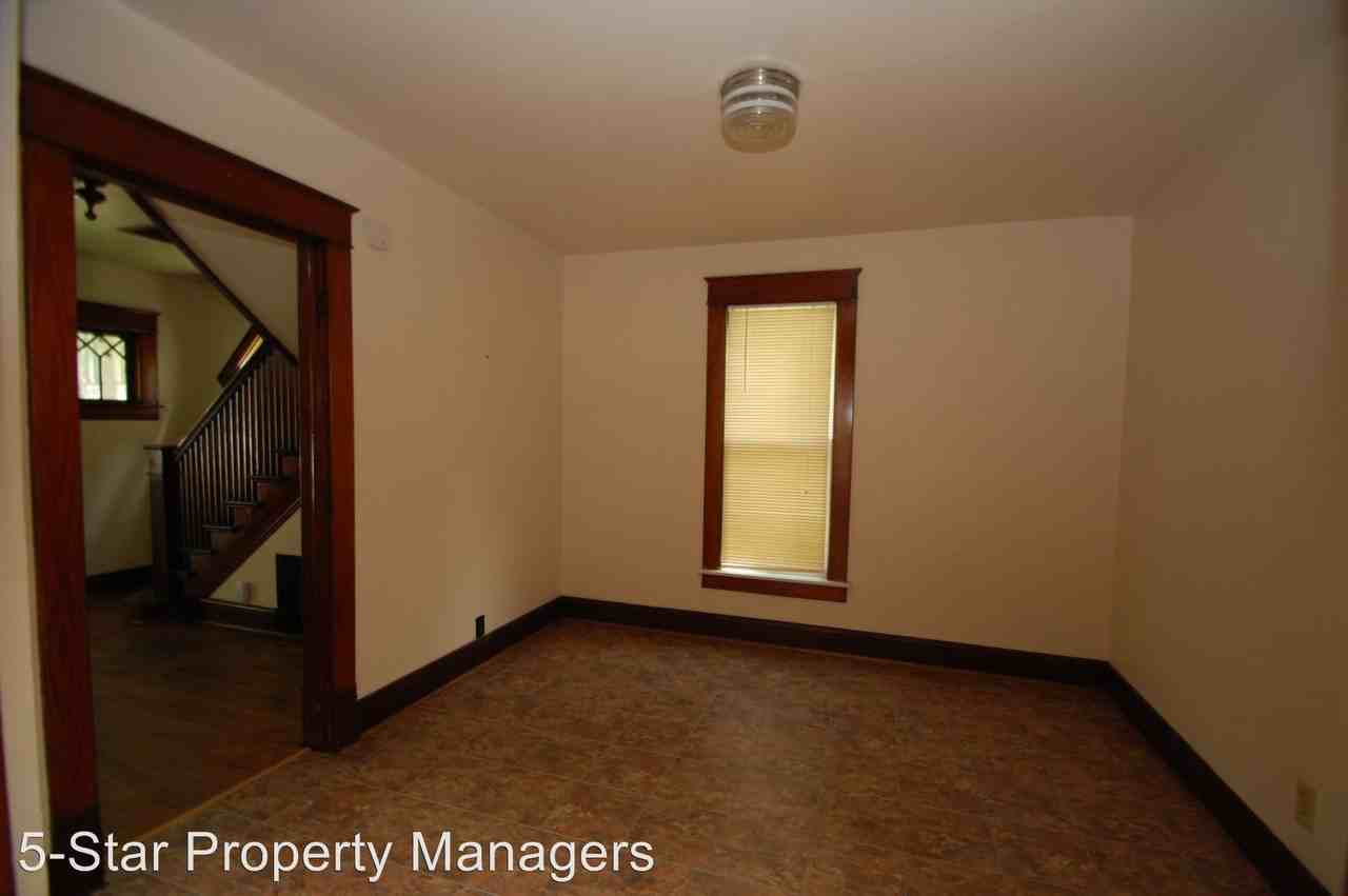 663 W Lexington Ave - Photo 2 of 13