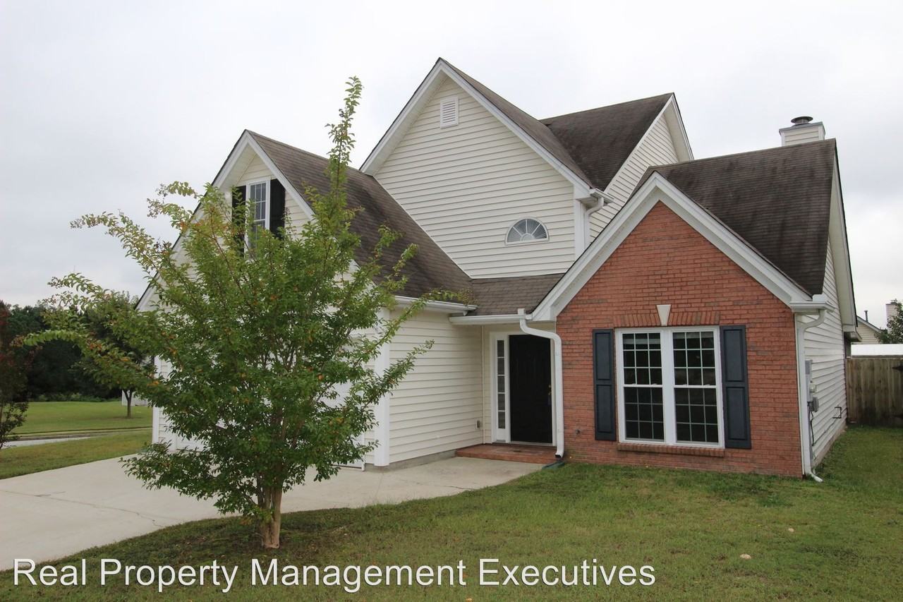 991 Wicker Pine Dr NE - Photo 2 of 14