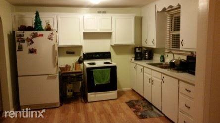 216-200 Iroquois St - Photo 2 of 8