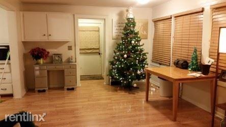 216-200 Iroquois St - Photo 3 of 8