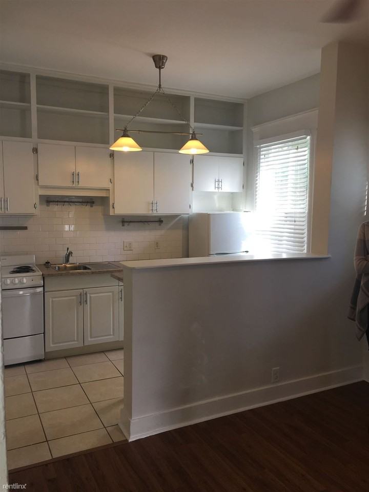 214 W Hyde Park Pl - Photo 2 of 9