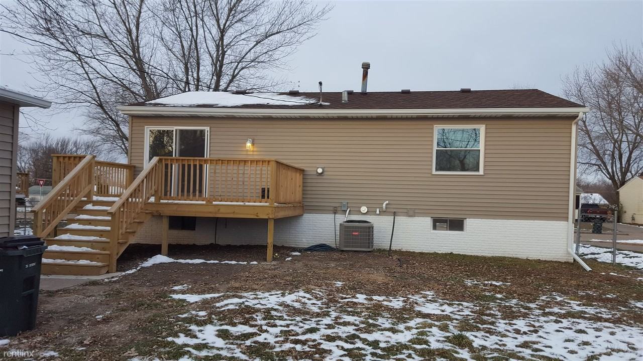 3433 W Columbia Ave - Photo 3 of 7