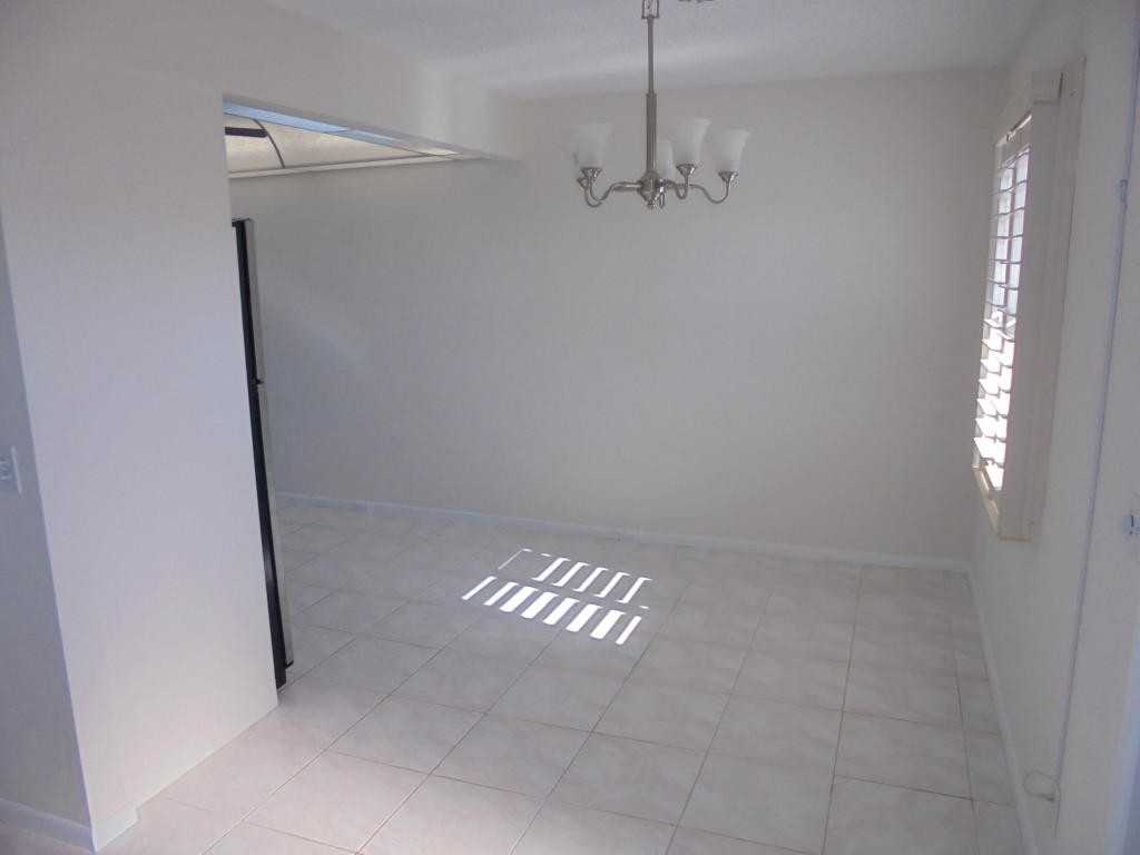 3004 Newcastle A - Photo 3 of 8