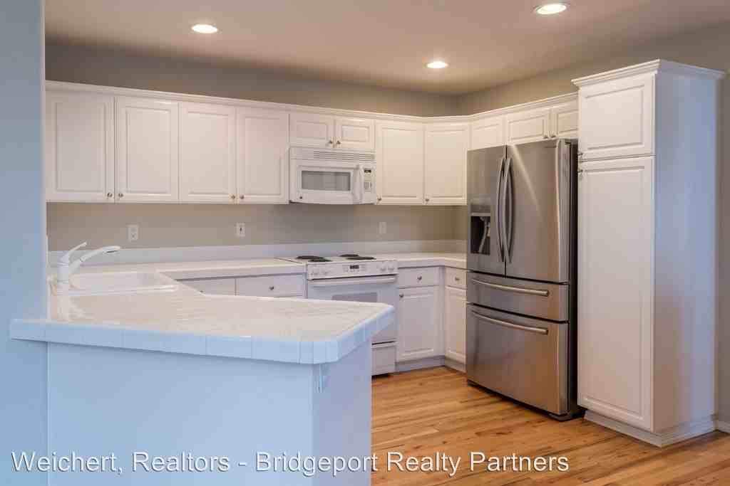 22020 SW Grahams Ferry Rd #D - Photo 3 of 29